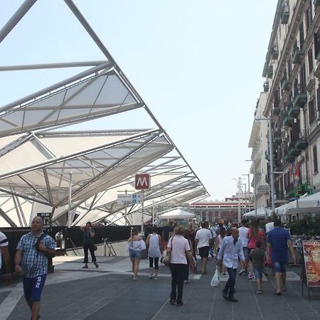 Garibaldi Station 2Punto0 Panzió Nápoly Kültér fotó